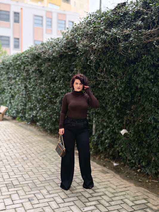 Pantallona klasike te gjera